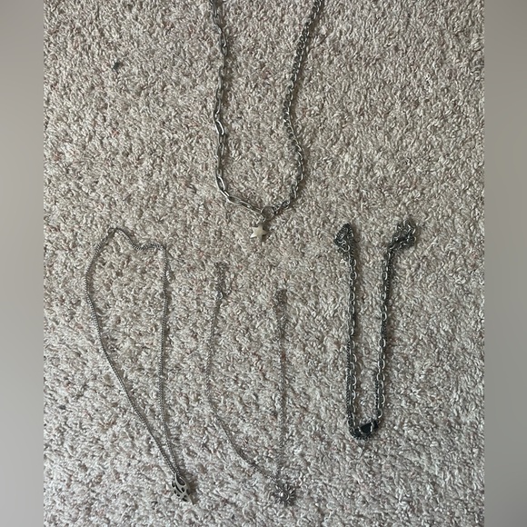 Necklace Chain Bundle w/ complimentary pearl necklaces - Picture 1 of 7